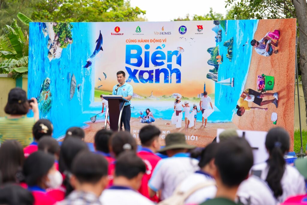 “Cùng hành động vì biển xanh”: Khi 10.000 trái tim lan tỏa thông điệp sống xanh